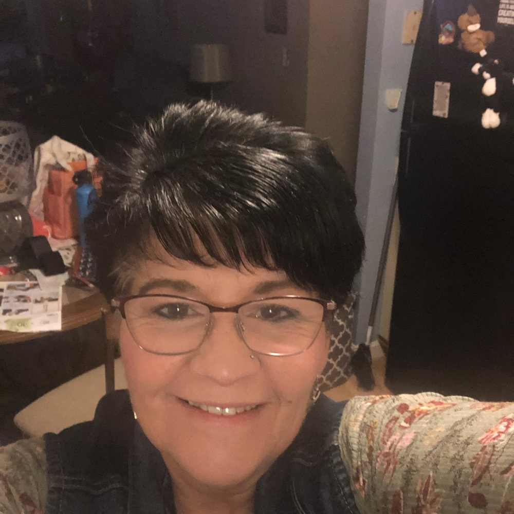 Meet your Posher, Deborah